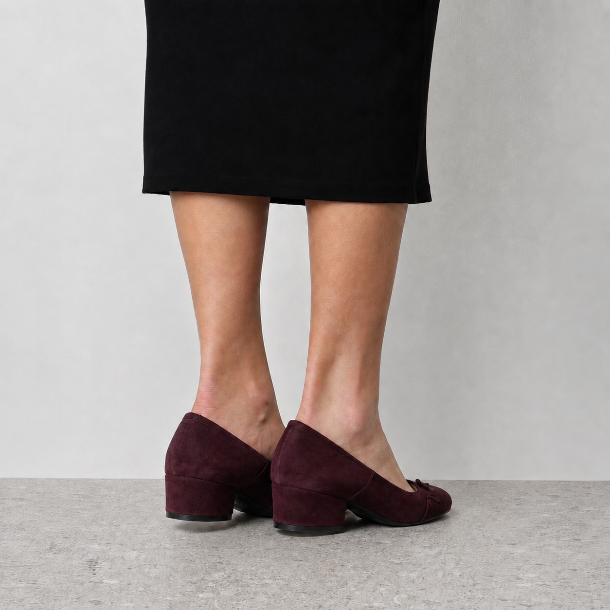 Amelora Suede Tabi Heels - Plum by Lil Cacti — vegan tabi heel, close-up of the toe detail
