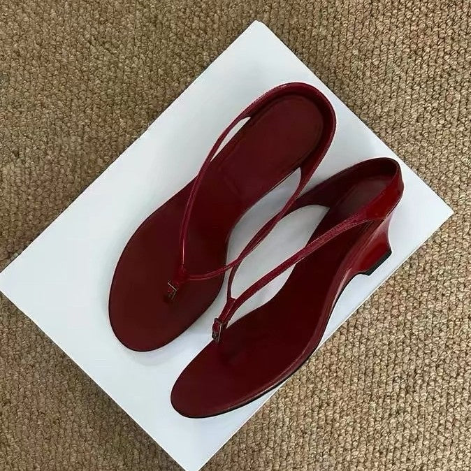 Red thong sandals with slim leather straps and low wedge heel — Lil Cacti