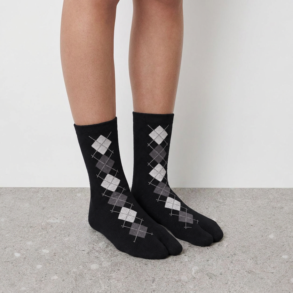 Lil Cacti Ottilia Argyle Tabi Socks in Black model styling view 3