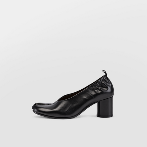 Amelora Black Leather Tabi Heels by Lil Cacti — side profile of the split-toe pump with round block heel and elastic collar