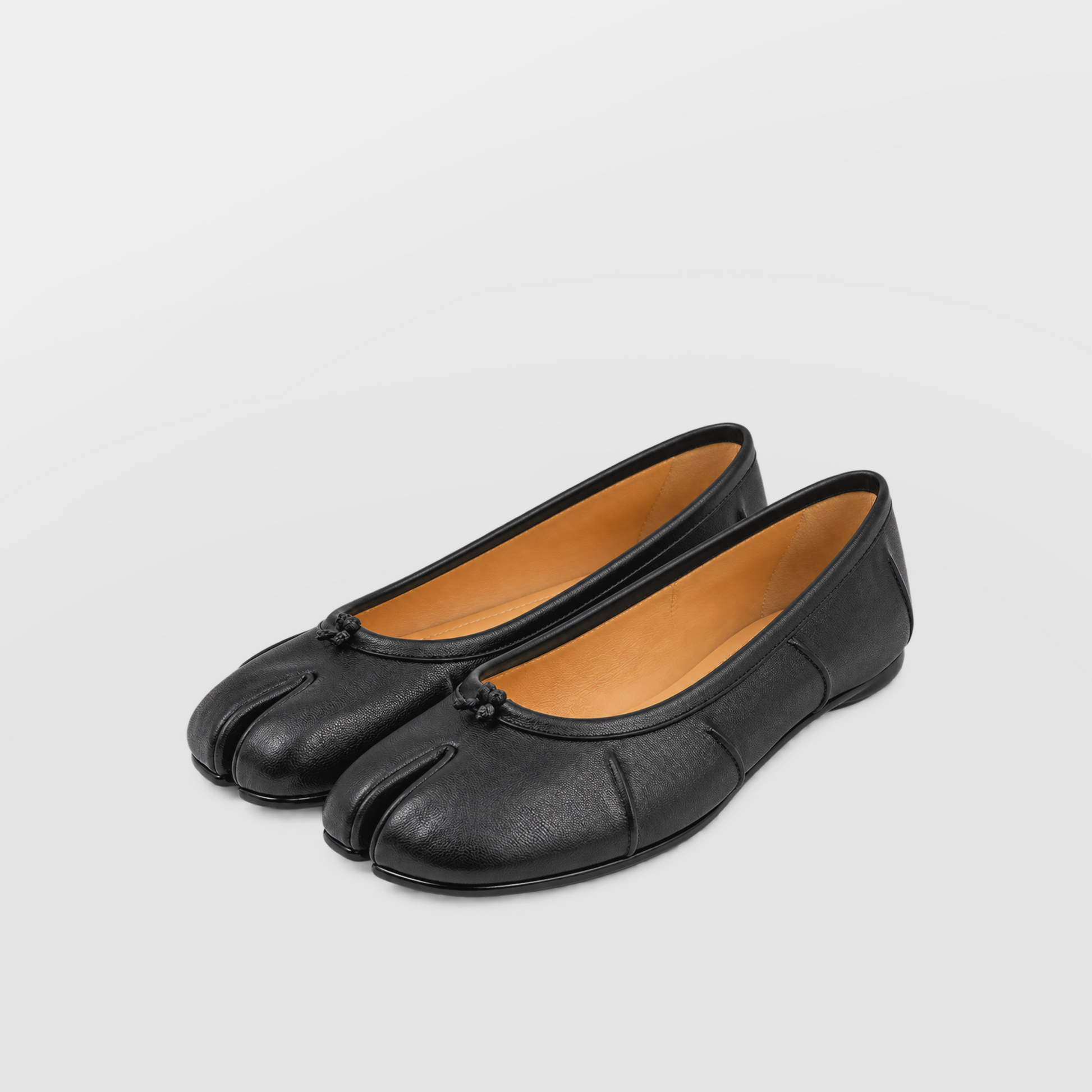 Amelora Black Leather Tabi Ballet Flats by Lil Cacti — vegan tabi flat, detail of the strap