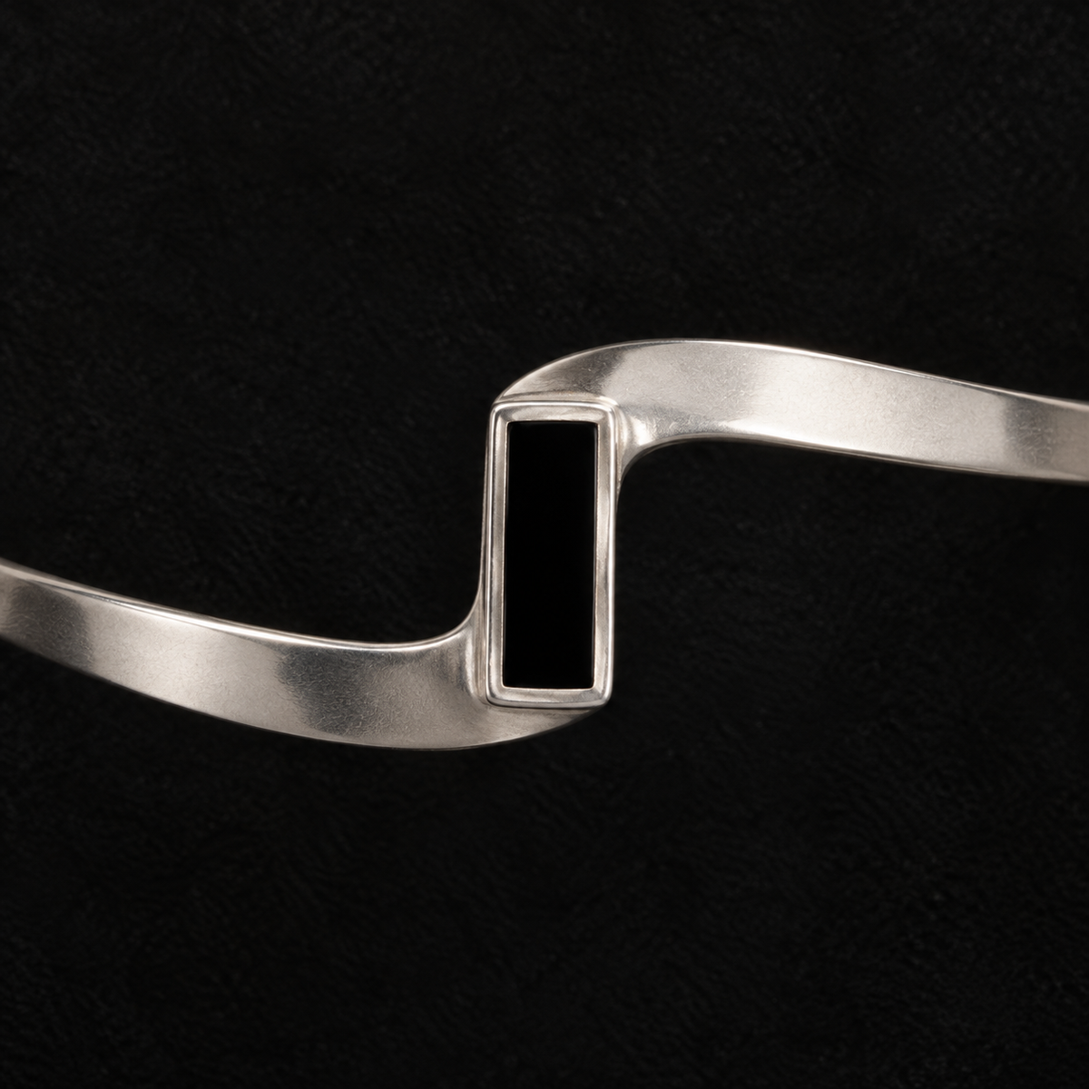 Back view of the Crest Wave Cuff Bracelet showing the fitting
