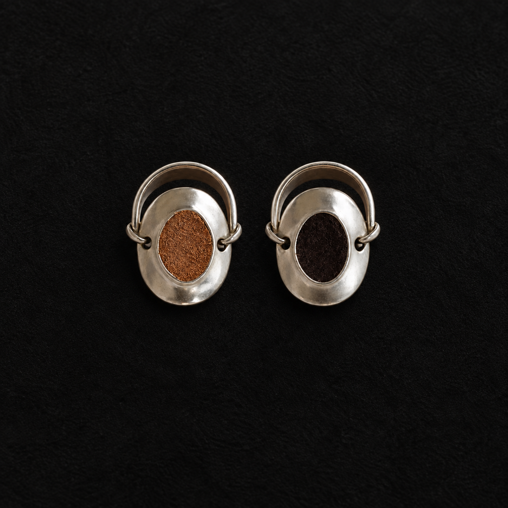 Close detail of the Inlay Signet Ring by Lil Cacti