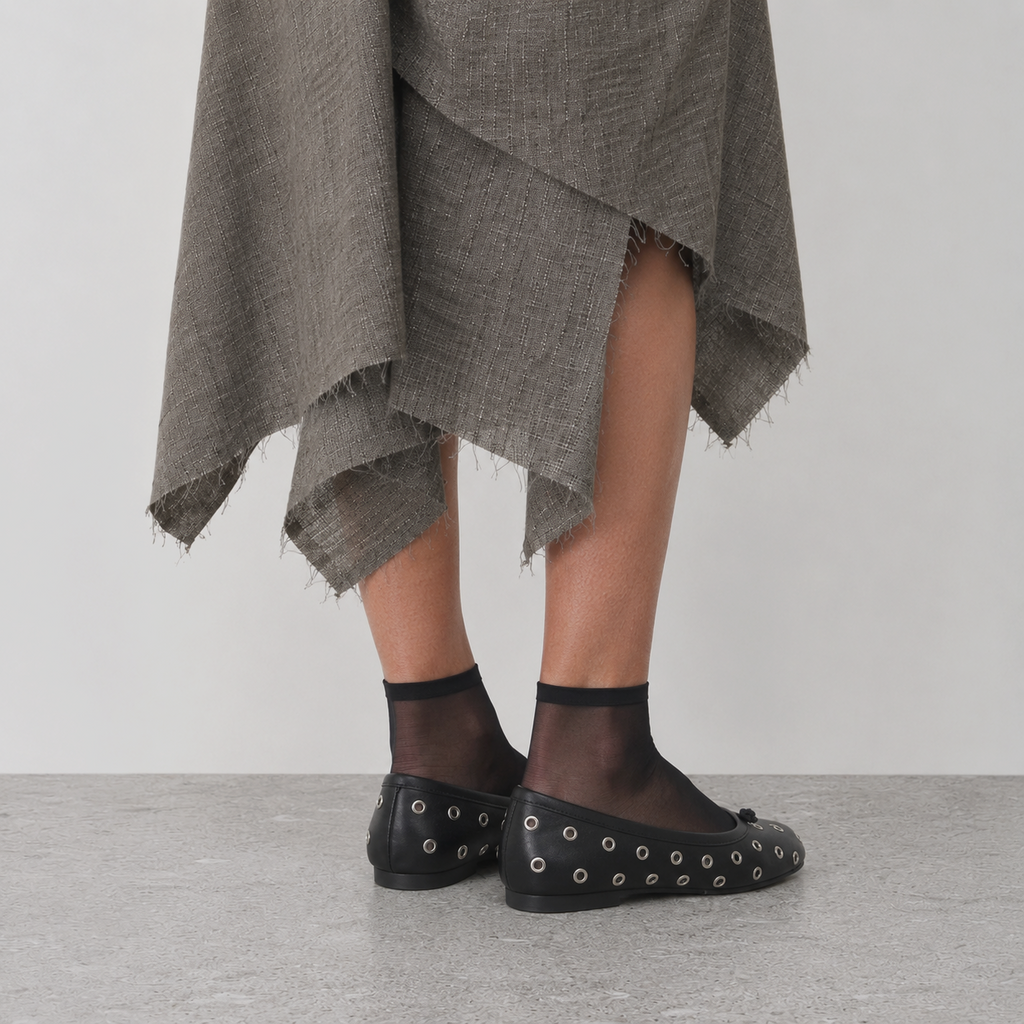 Wren Eyelet Tabi Flats by Lil Cacti — vegan tabi flat, rear view showing the heel