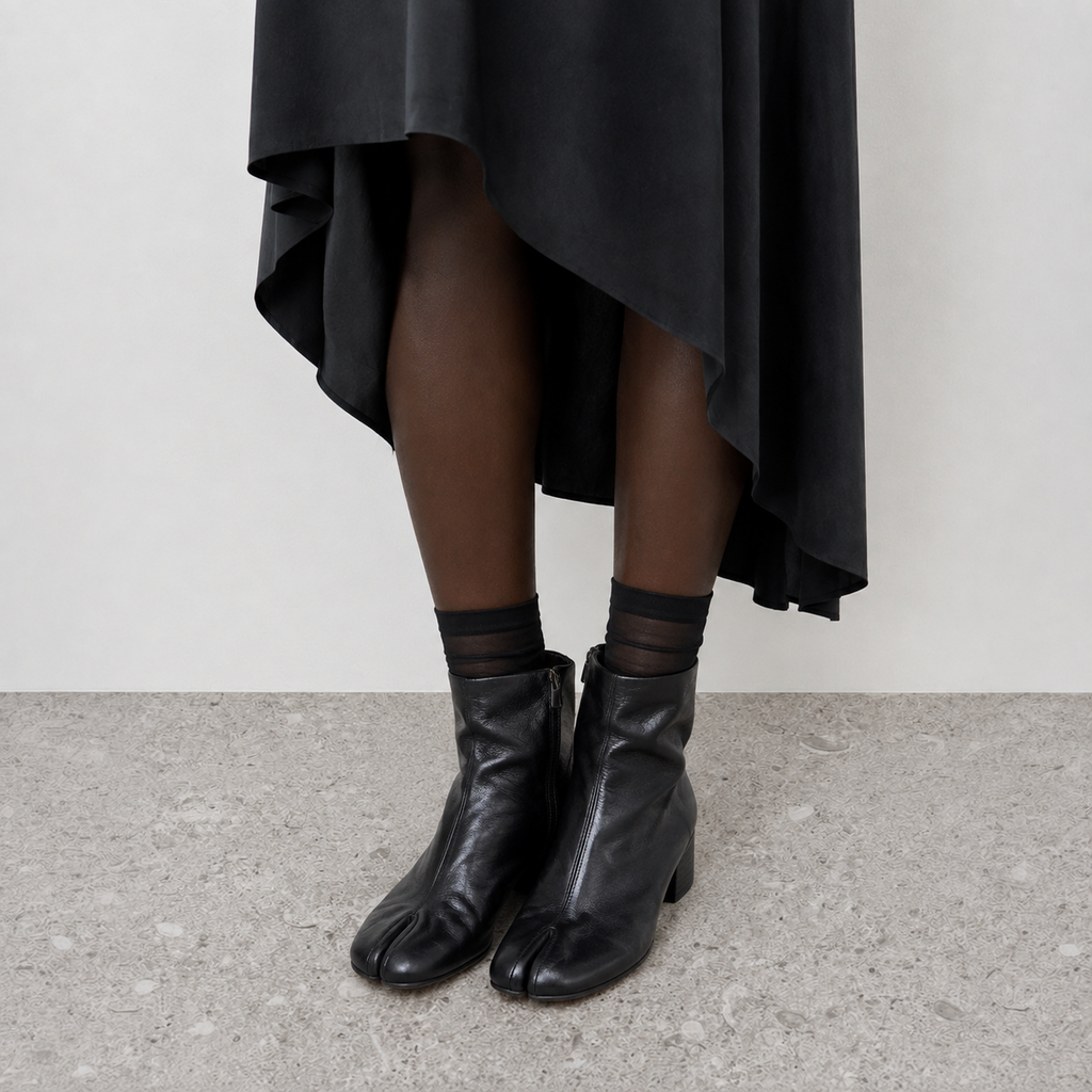 Isolde Tabi Ankle Boots by Lil Cacti — vegan tabi boots, side profile